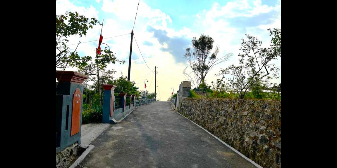 Tanah 240m² Dekat Telaga Madirda Kemuning Tanah 240m² Dekat Telaga Madirda Kemuning