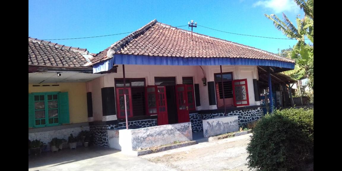 Tanah + Rumah Second Dijual di Garut Pinggir Jalan Tanpa Perantara Tanah + Rumah Second Dijual di Garut Pinggir Jalan Tanpa Perantara