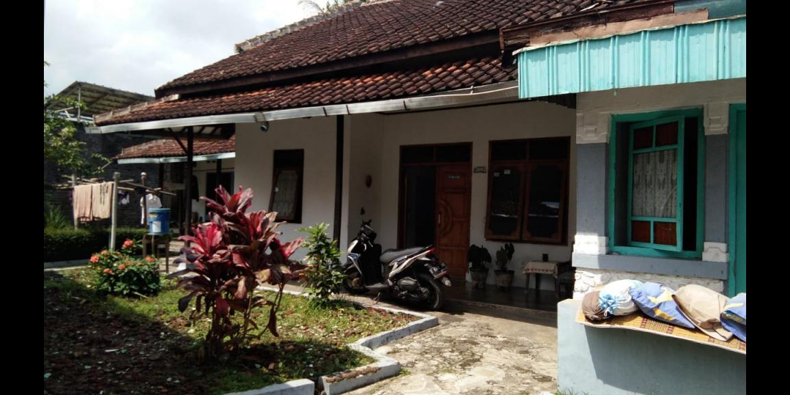 Tanah + Rumah Second Dijual di Garut Pinggir Jalan Tanpa Perantara Tanah + Rumah Second Dijual di Garut Pinggir Jalan Tanpa Perantara