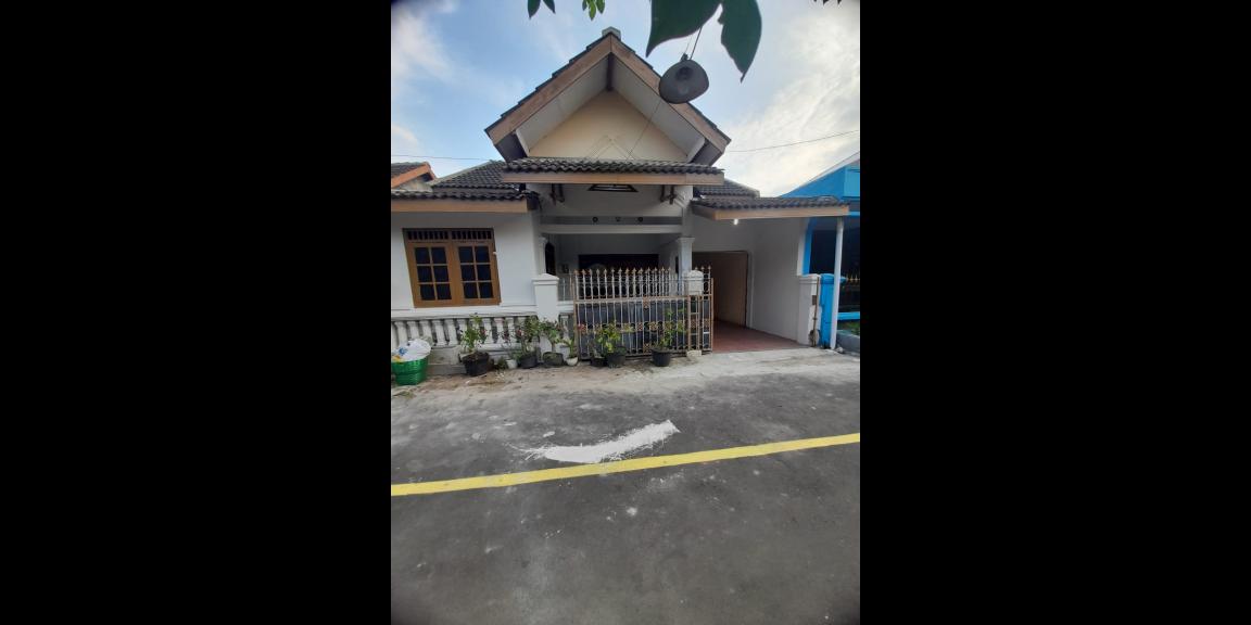 DIJUAL RUMAH KELUARGA Lokasi Jaten, Karanganyar DIJUAL RUMAH KELUARGA Lokasi Jaten, Karanganyar