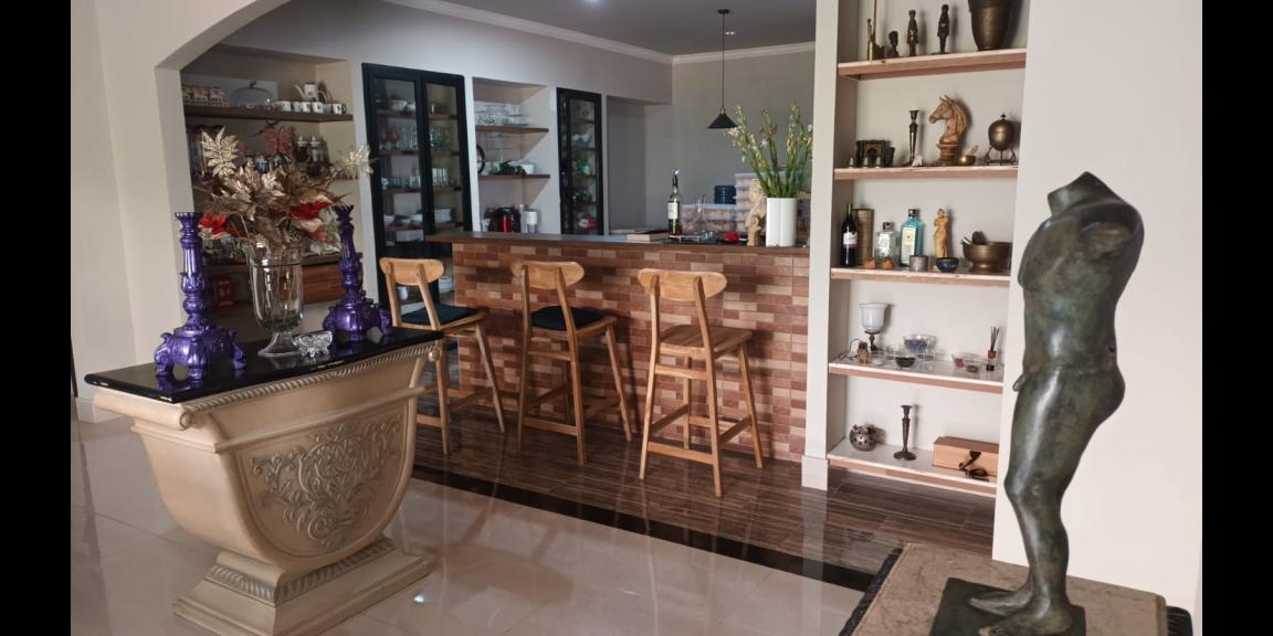 Dijual rumah baru jarang ada di Setiabudi Regency. Hadap Selatan. Desain Oleh Arsitek Berpengalaman Dijual rumah baru jarang ada di Setiabudi Regency. Hadap Selatan. Desain Oleh Arsitek Berpengalaman