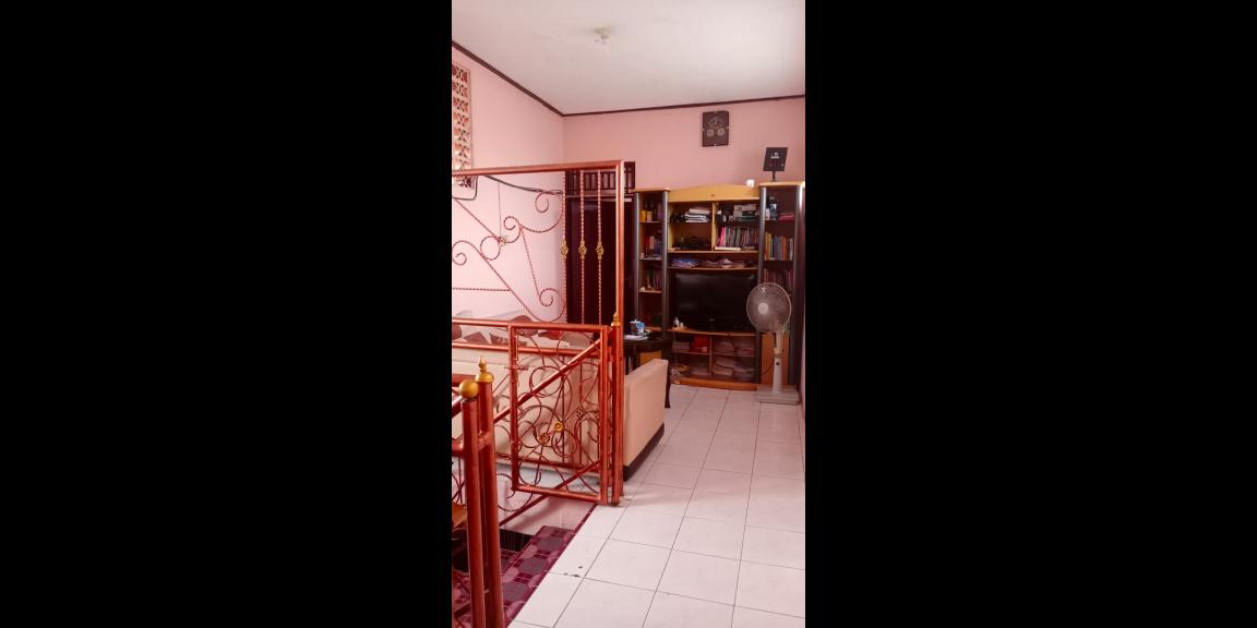 Rumah dekat Universitas Muhammadiyah Purwokerto 2 Lantai Rumah dekat Universitas Muhammadiyah Purwokerto 2 Lantai