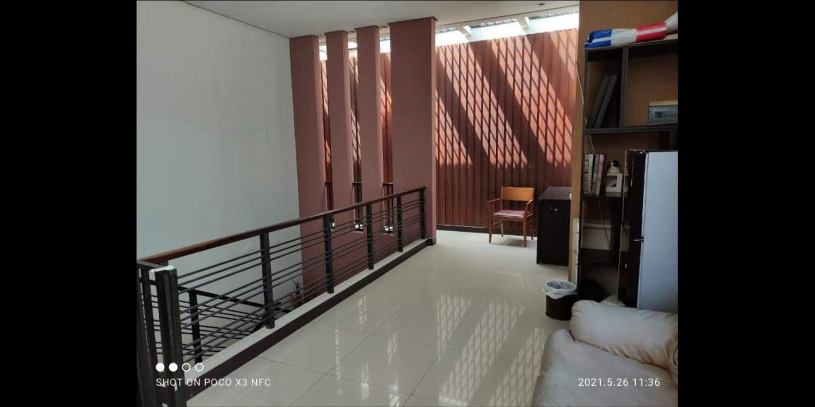 Perumahan Babatan Pantai 2 lantai Minimalis Modern Perumahan Babatan Pantai 2 lantai Minimalis Modern