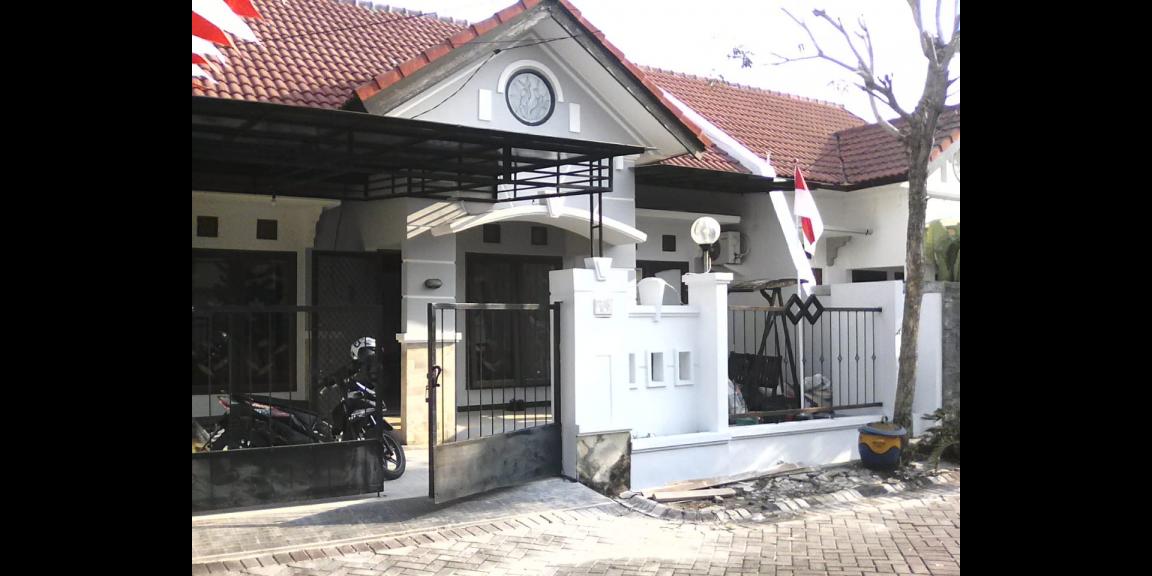 Dijual Rumah Semi Furnished di Perumahan Graha Sampurna Indah Wiyung Surabaya Barat Dijual Rumah Semi Furnished di Perumahan Graha Sampurna Indah Wiyung Surabaya Barat