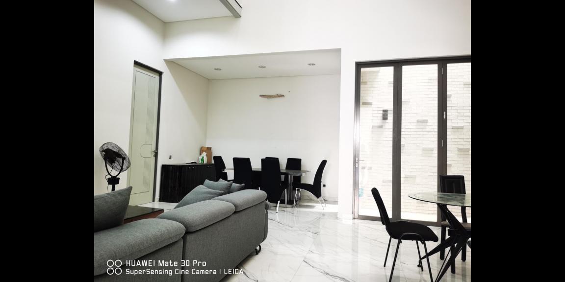 Dijual Rumah Istimewa The Mansion Pakuwon Indah Dijual Rumah Istimewa The Mansion Pakuwon Indah