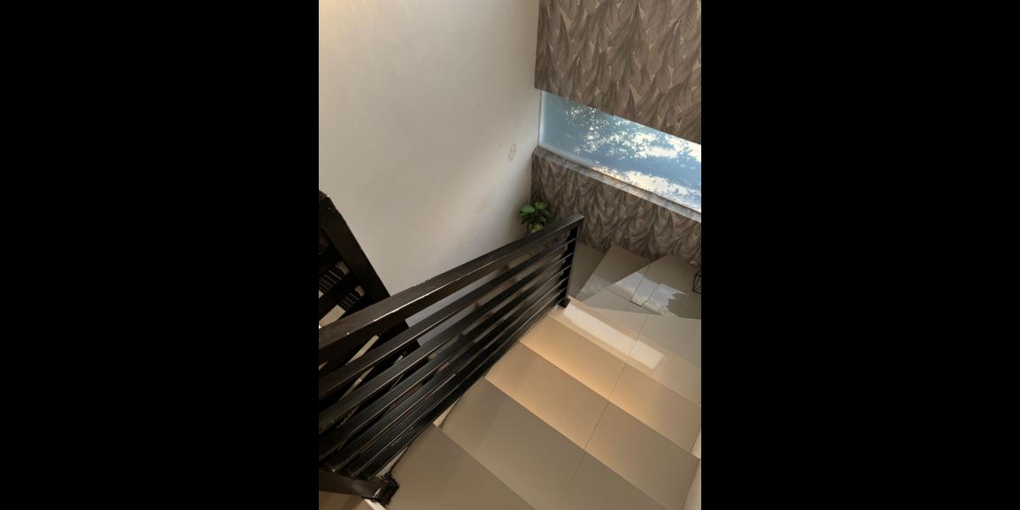 Dijual Rumah Hook Semi Furnished Lokasi Strategis di Semolowaru Elok Surabaya Timur Dijual Rumah Hook Semi Furnished Lokasi Strategis di Semolowaru Elok Surabaya Timur