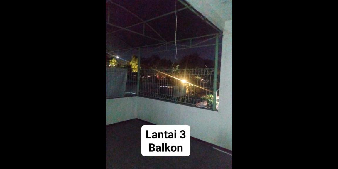 Dijual Rumah Murah Siap Huni Ketintang Surabaya Selatan Dijual Rumah Murah Siap Huni Ketintang Surabaya Selatan