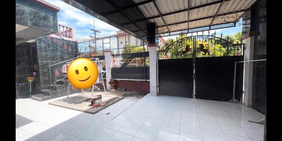 Dijual Rumah Hook Siap Huni Lokasi Strategis di Dukuh Kupang Surabaya Dijual Rumah Hook Siap Huni Lokasi Strategis di Dukuh Kupang Surabaya
