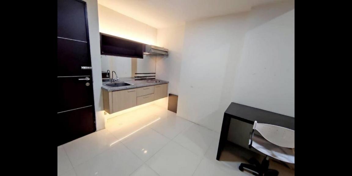 DIJUAL Apartemen THE SQUARE 2 Bed Full Furnished (Universitas Petra) Surabaya DIJUAL Apartemen THE SQUARE 2 Bed Full Furnished (Universitas Petra) Surabaya