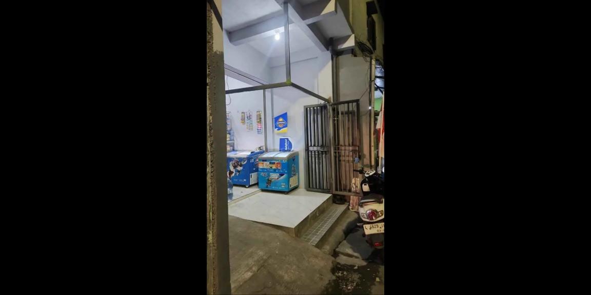 DI JUAL KOST + TOKO Lokasi Strategis di Jalan RAYA SEMOLOWARU DI JUAL KOST + TOKO Lokasi Strategis di Jalan RAYA SEMOLOWARU