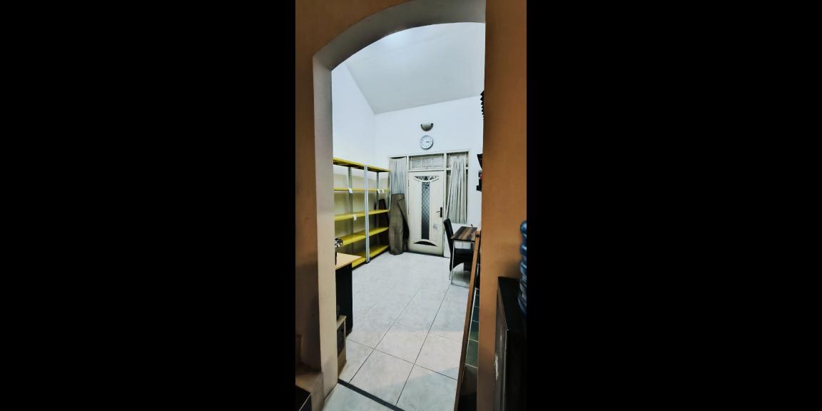 Rumah Murah Semi Furnished Siap huni di Perumahan Babatan Pilang Wiyung Surabaya Rumah Murah Semi Furnished Siap huni di Perumahan Babatan Pilang Wiyung Surabaya