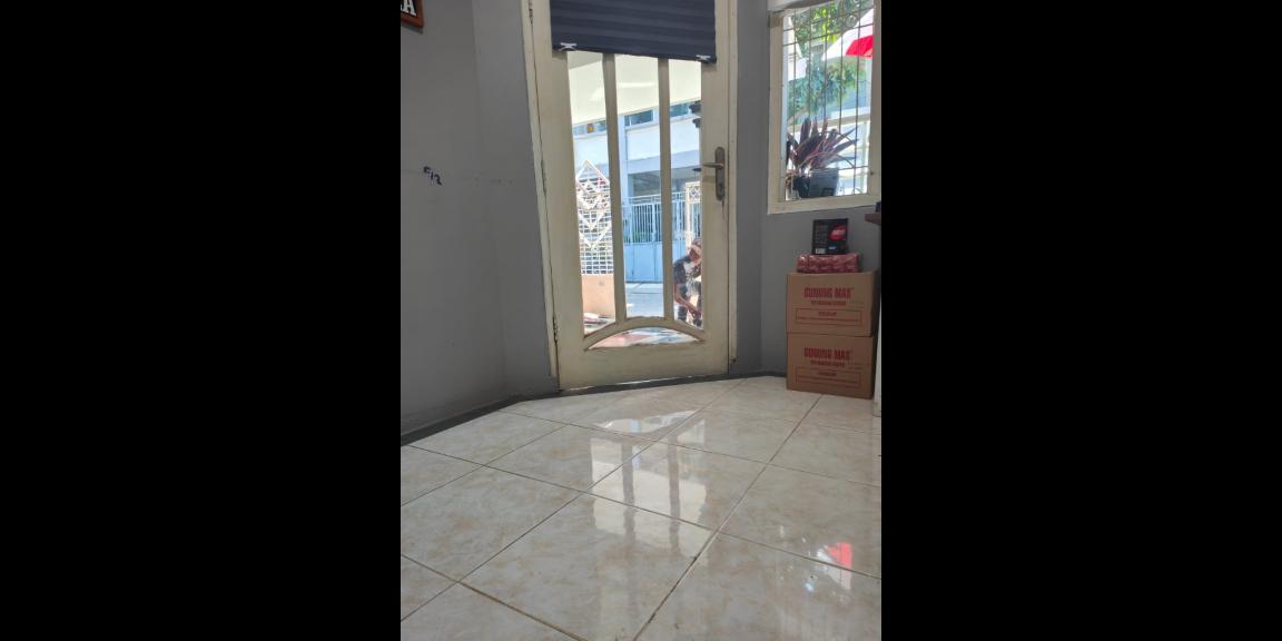 Dijual Rumah Murah Semi Furnished Siap huni di Perumahan Babatan Pilang Wiyung Surabaya Dijual Rumah Murah Semi Furnished Siap huni di Perumahan Babatan Pilang Wiyung Surabaya