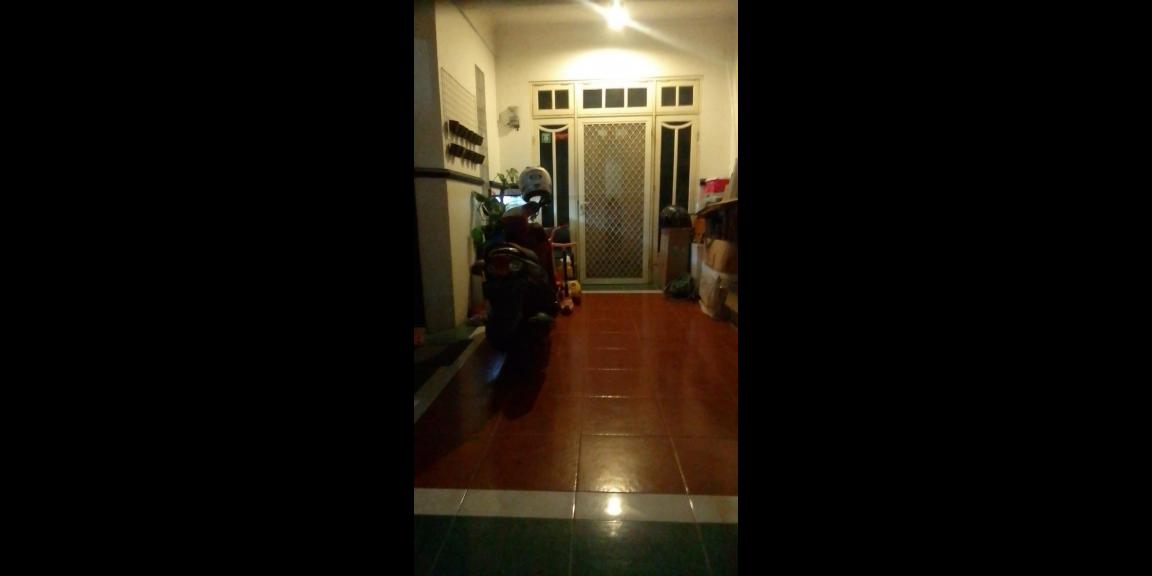 Dijual Rumah Murah Semi Furnished Siap huni di Perumahan Babatan Pilang Wiyung Surabaya Dijual Rumah Murah Semi Furnished Siap huni di Perumahan Babatan Pilang Wiyung Surabaya