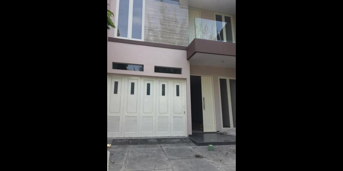 Rumah Minimalis Modern Siap Huni Lokasi Gayungsari Barat Surabaya Rumah Minimalis Modern Siap Huni Lokasi Gayungsari Barat Surabaya