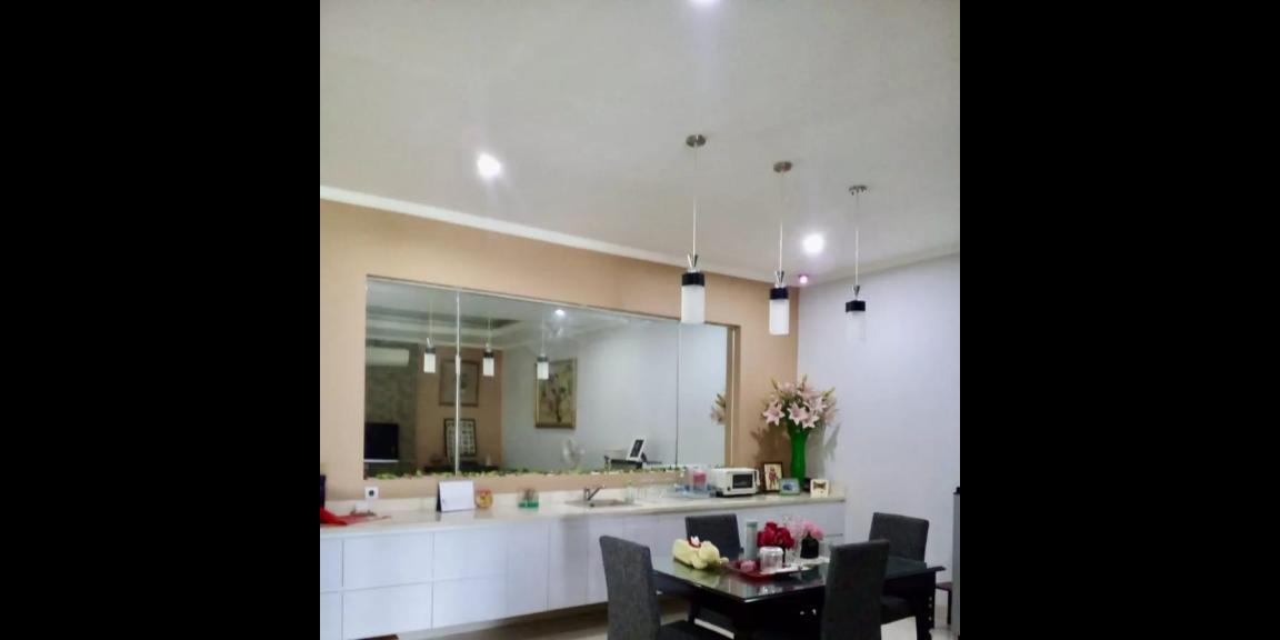 Dijual Rumah Mewah Siap Huni di Jalan Aries, Kembangan, Jakarta Barat Dijual Rumah Mewah Siap Huni di Jalan Aries, Kembangan, Jakarta Barat