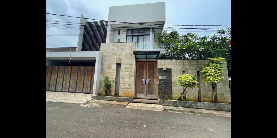 Dijual Rumah Mewah di Jalan Ceger, Cipayung, Jakarta Timur Dijual Rumah Mewah di Jalan Ceger, Cipayung, Jakarta Timur