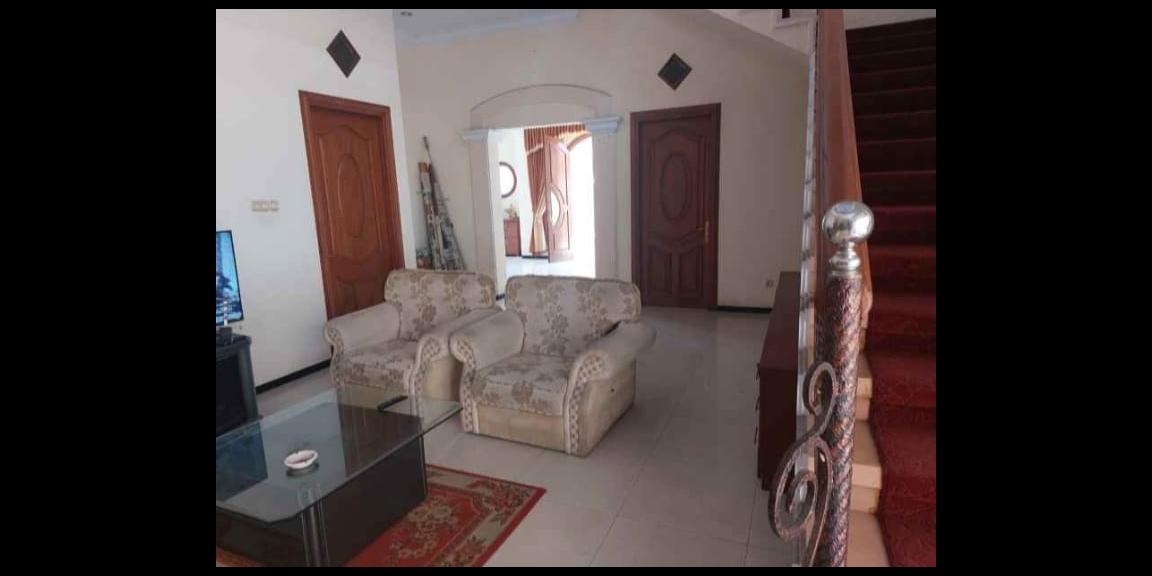 Dijual Rumah Pojokan 2,5 Lantai Siap Huni di Perumahan Araya, Malang Dijual Rumah Pojokan 2,5 Lantai Siap Huni di Perumahan Araya, Malang