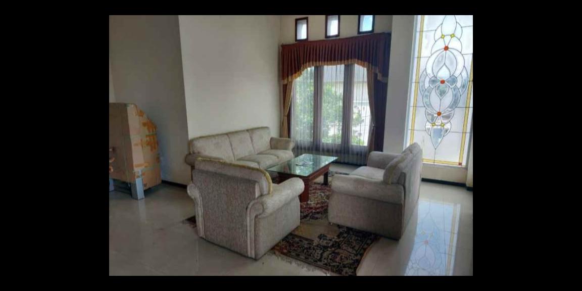 Dijual Rumah Pojokan 2,5 Lantai Siap Huni di Perumahan Araya, Malang Dijual Rumah Pojokan 2,5 Lantai Siap Huni di Perumahan Araya, Malang