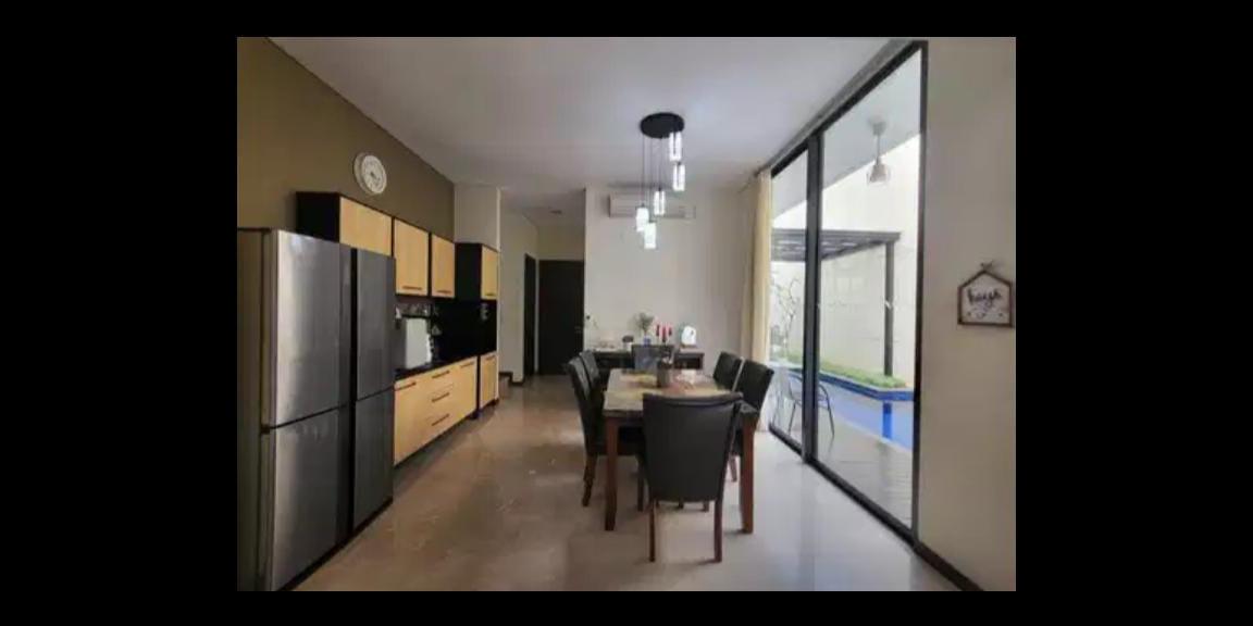 Dijual Rumah Mewah dengan Kolam Renang di Nava Park, Tangerang Dijual Rumah Mewah dengan Kolam Renang di Nava Park, Tangerang
