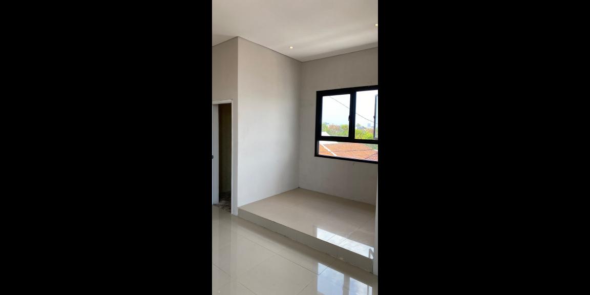 Dijual Rumah 2,5 Lantai di Mandala, Sidoarjo Dijual Rumah 2,5 Lantai di Mandala, Sidoarjo