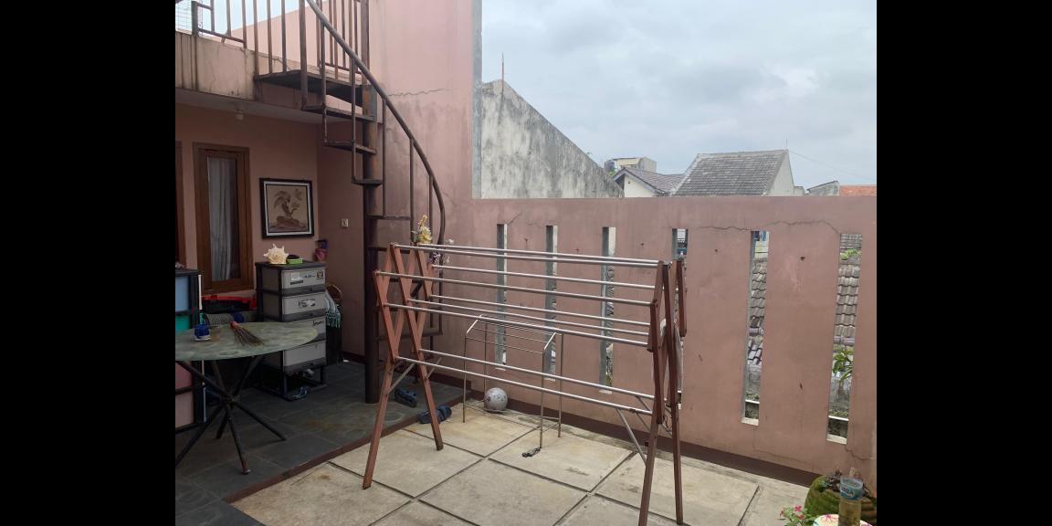 Dijual Rumah Siap Huni di Komplek Bandung Indah Raya, Bandung Dijual Rumah Siap Huni di Komplek Bandung Indah Raya, Bandung