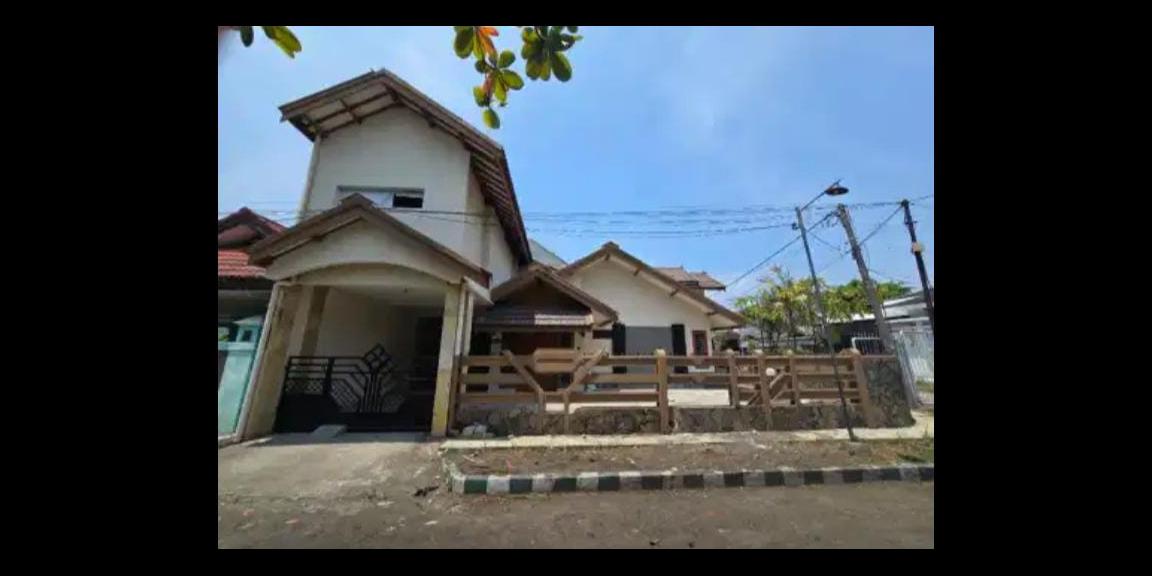 Dijual Rumah Pojokan di Taman Pinang, Sidoarjo Dijual Rumah Pojokan di Taman Pinang, Sidoarjo