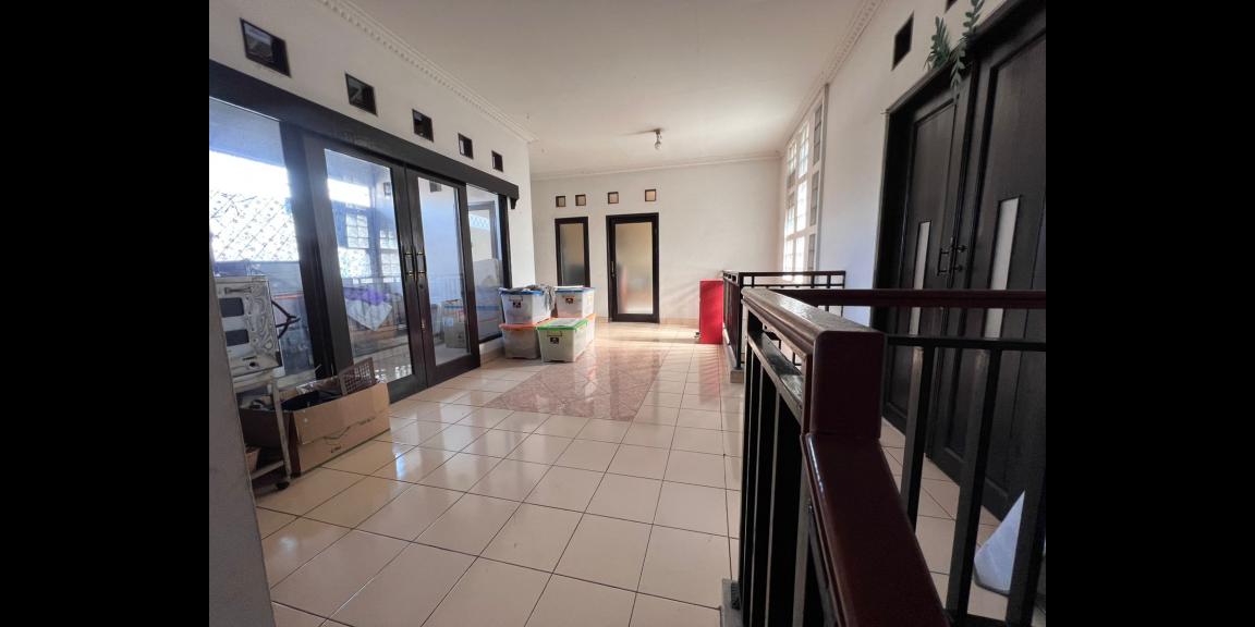 Dijual Rumah 2 Lantai di Perumahan Palem Semi, Tangerang Dijual Rumah 2 Lantai di Perumahan Palem Semi, Tangerang