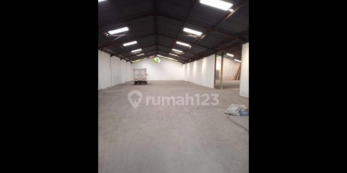 Dijual Gudang Luas 1295 m2 SHM di Brigjen Katamso, Waru, Sidoarjo Dijual Gudang Luas 1295 m2 SHM di Brigjen Katamso, Waru, Sidoarjo