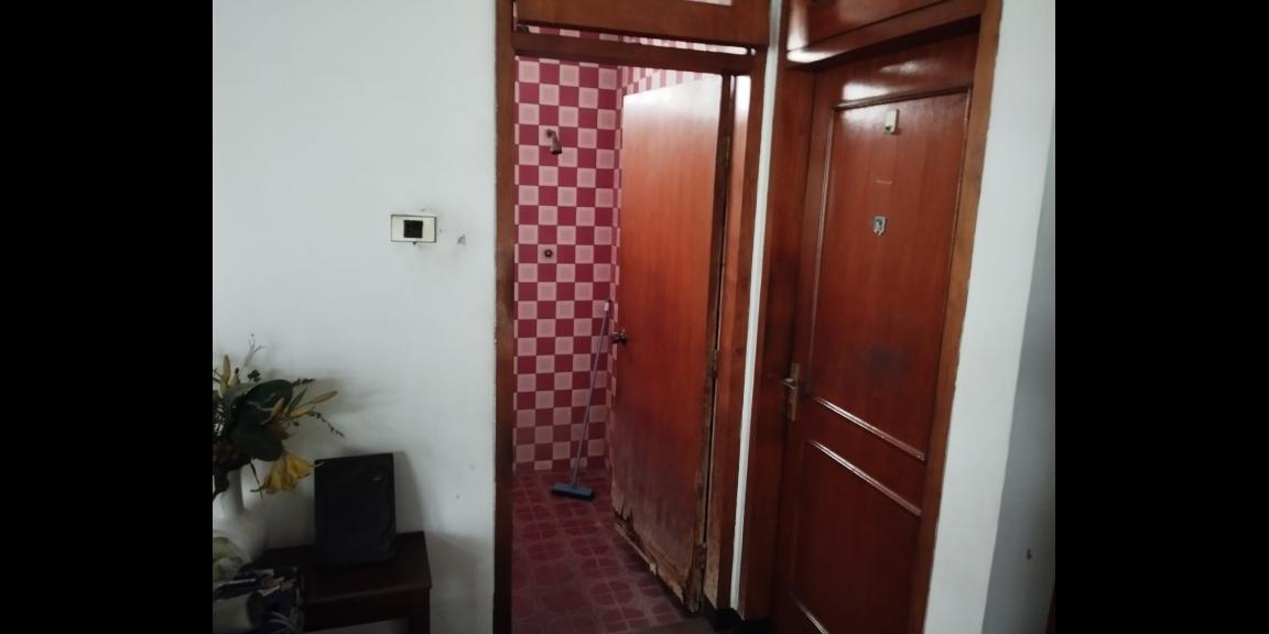 Dijual Rumah 2 Lantai di Gayungsari Barat, Surabaya Dijual Rumah 2 Lantai di Gayungsari Barat, Surabaya