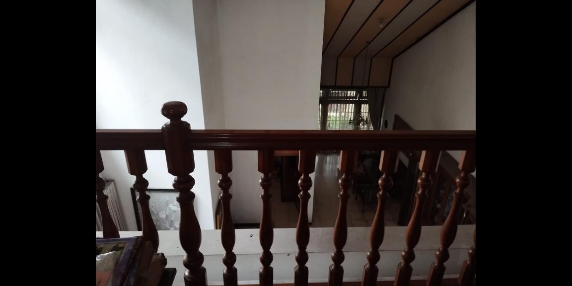 Dijual Rumah 2 Lantai di Gayungsari Barat, Surabaya Dijual Rumah 2 Lantai di Gayungsari Barat, Surabaya