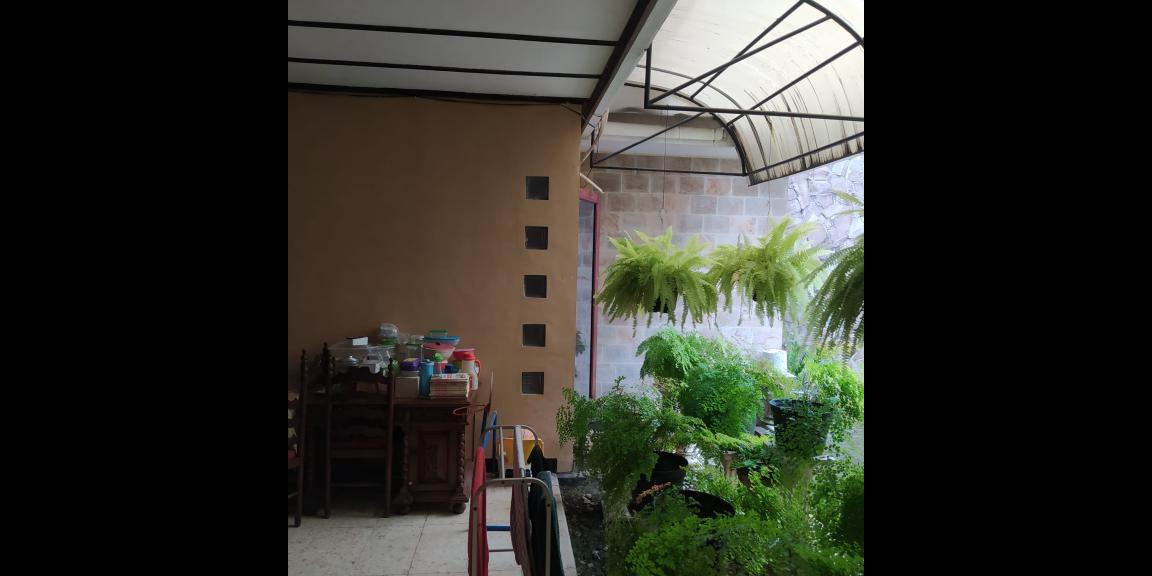 Dijual Rumah 2 Lantai di Gayungsari Barat, Surabaya Dijual Rumah 2 Lantai di Gayungsari Barat, Surabaya