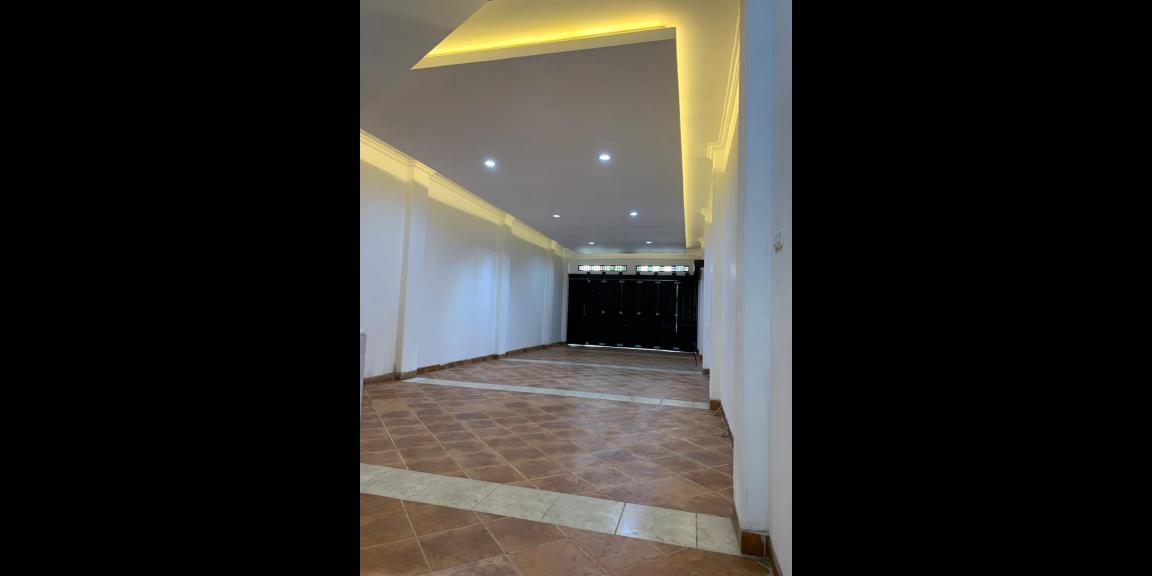 Dijual Rumah 3,5 Lantai di Satelit Barat, Surabaya Dijual Rumah 3,5 Lantai di Satelit Barat, Surabaya