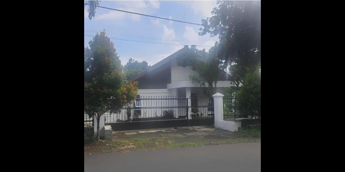 Dijual Rumah di Komplek Pertanian Loji Bogor Dijual Rumah di Komplek Pertanian Loji Bogor