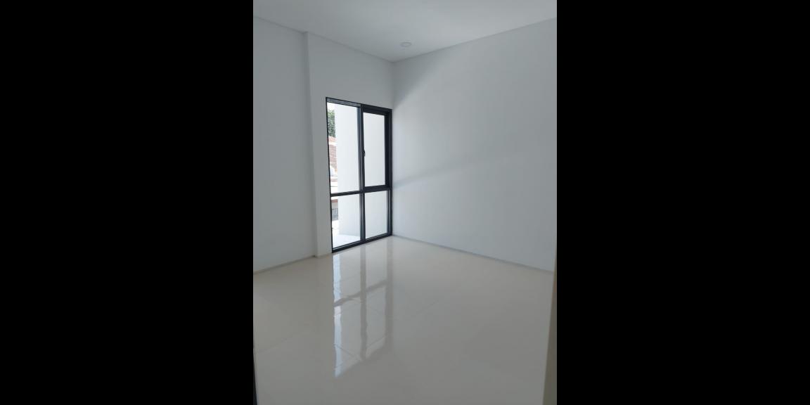 Dijual Rumah Baru di Satelit Utara, Surabaya Dijual Rumah Baru di Satelit Utara, Surabaya