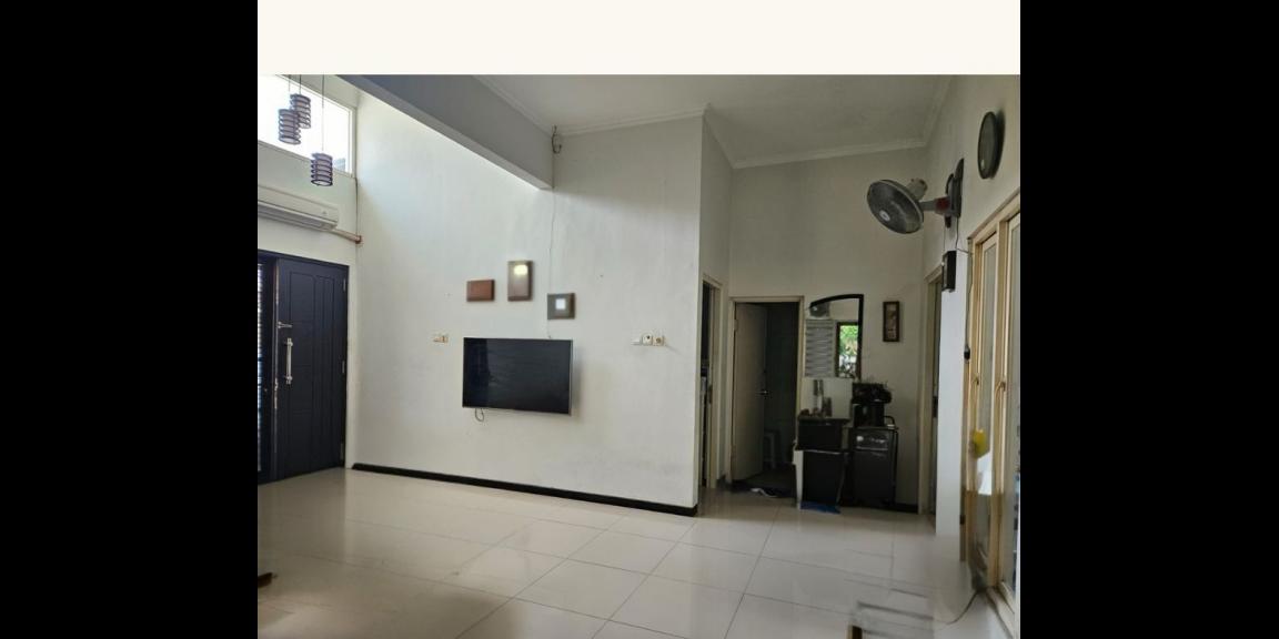 Dijual Rumah Hook di Taman Rivera Regency, Surabaya Dijual Rumah Hook di Taman Rivera Regency, Surabaya