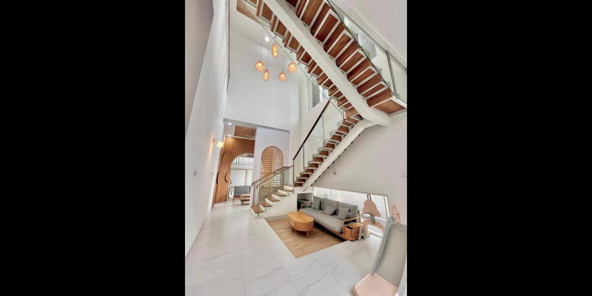 Dijual Rumah Mewah di Kebonsari Elveka, Surabaya Dijual Rumah Mewah di Kebonsari Elveka, Surabaya