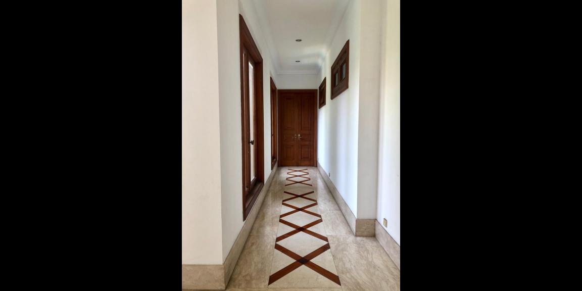 Dijual Rumah Mewah di Tulodong Bawah 3, Jakarta Selatan Dijual Rumah Mewah di Tulodong Bawah 3, Jakarta Selatan