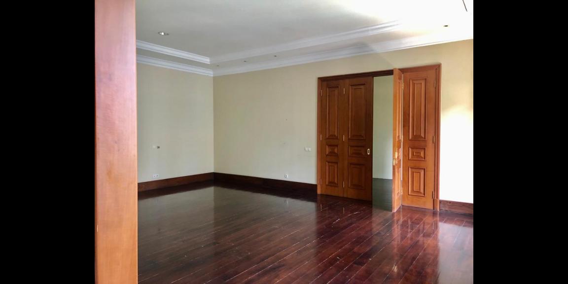 Dijual Rumah Mewah di Tulodong Bawah 3, Jakarta Selatan Dijual Rumah Mewah di Tulodong Bawah 3, Jakarta Selatan