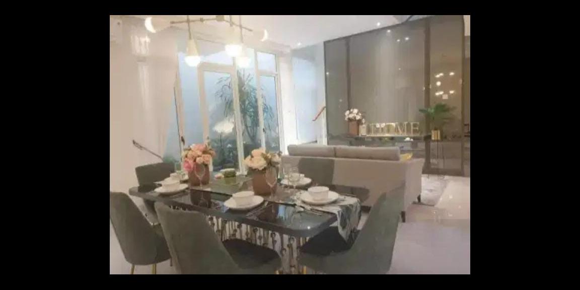 Dijual Rumah 2 Lantai di Pakuwon City, Surabaya Dijual Rumah 2 Lantai di Pakuwon City, Surabaya