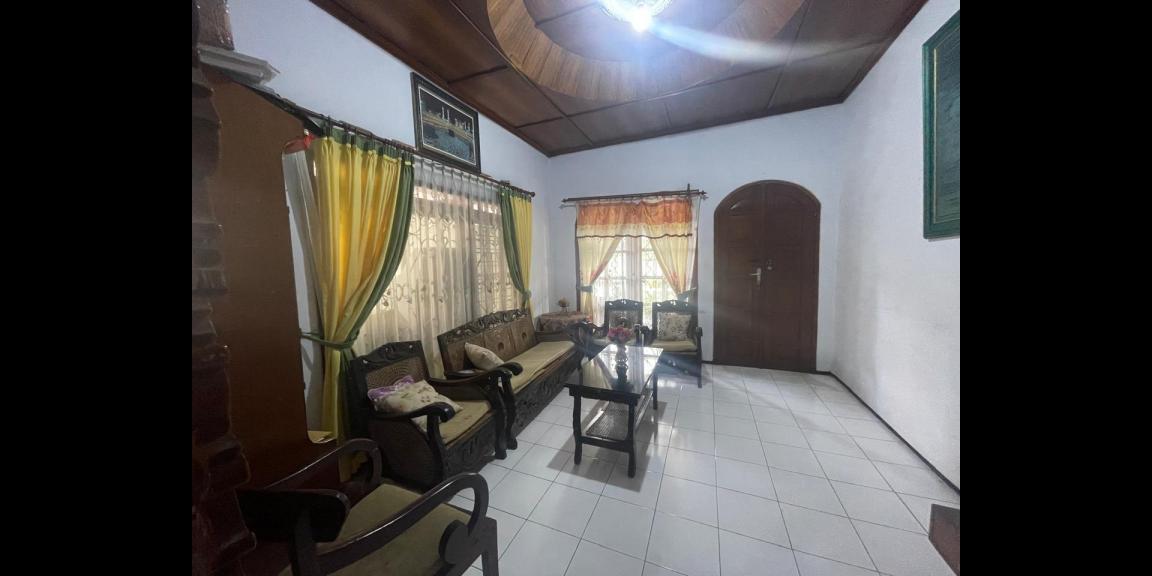 Dijual Rumah 2 Lantai di Jalan Pulau Sayang, Malang Dijual Rumah 2 Lantai di Jalan Pulau Sayang, Malang