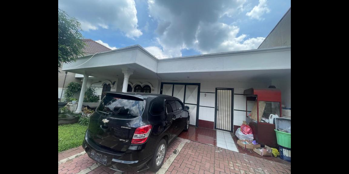Dijual Rumah 2 Lantai di Jalan Pulau Sayang, Malang Dijual Rumah 2 Lantai di Jalan Pulau Sayang, Malang