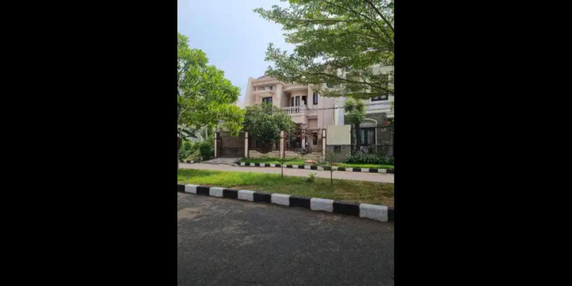 Dijual Rumah Mewah di Perumahan Pantai Mentari, Surabaya Dijual Rumah Mewah di Perumahan Pantai Mentari, Surabaya