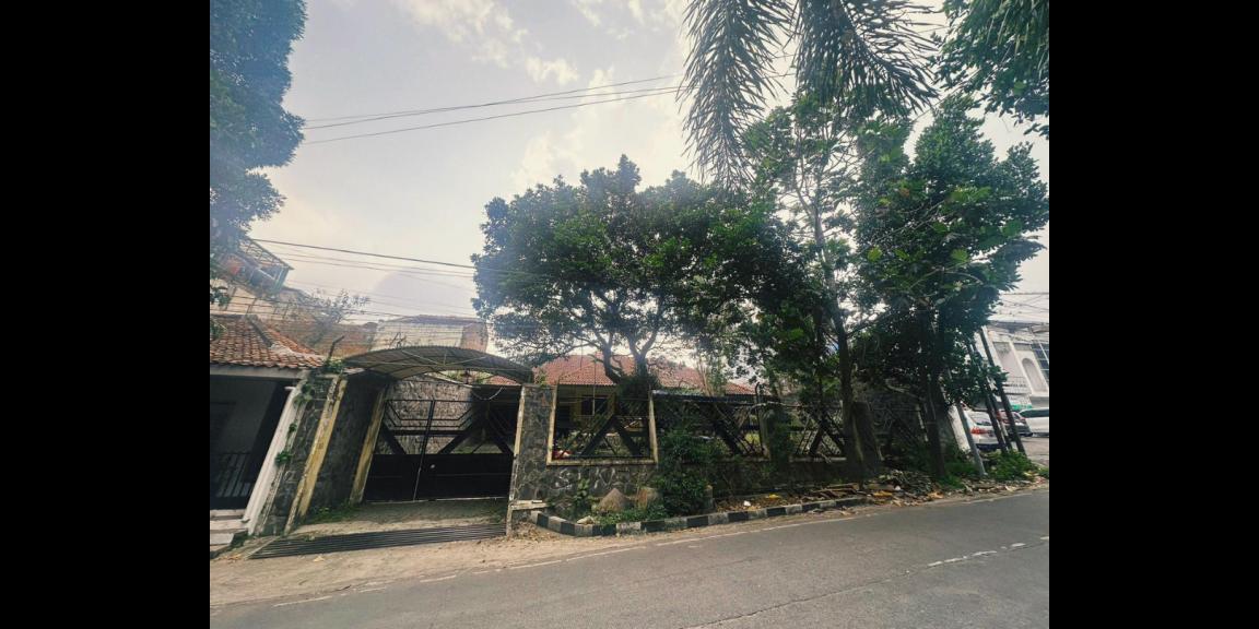 Dijual Rumah 2 Lantai di Jalan Sukahaji, Kota Bandung Dijual Rumah 2 Lantai di Jalan Sukahaji, Kota Bandung
