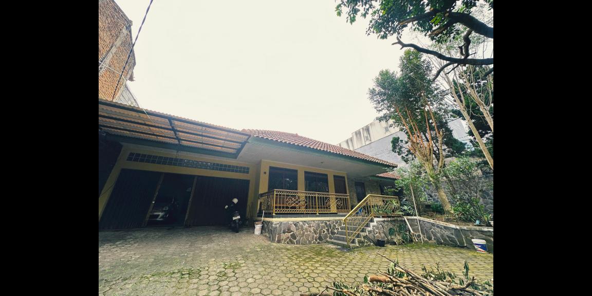 Dijual Rumah 2 Lantai di Jalan Sukahaji, Kota Bandung Dijual Rumah 2 Lantai di Jalan Sukahaji, Kota Bandung