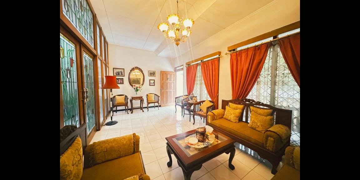 Dijual Rumah 2 Lantai di Jalan Sukahaji, Kota Bandung Dijual Rumah 2 Lantai di Jalan Sukahaji, Kota Bandung