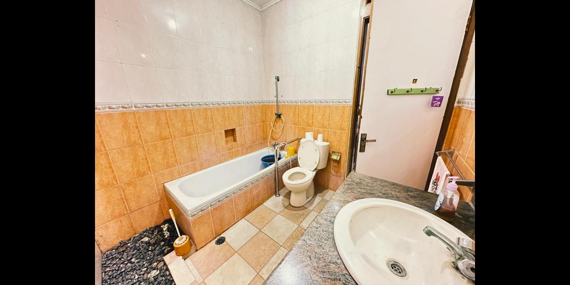 Dijual Rumah 2 Lantai di Jalan Sukahaji, Kota Bandung Dijual Rumah 2 Lantai di Jalan Sukahaji, Kota Bandung