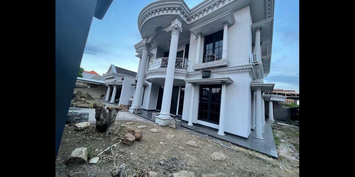 Dijual Rumah 2 Lantai di Dharmahusada Utara, Surabaya Dijual Rumah 2 Lantai di Dharmahusada Utara, Surabaya