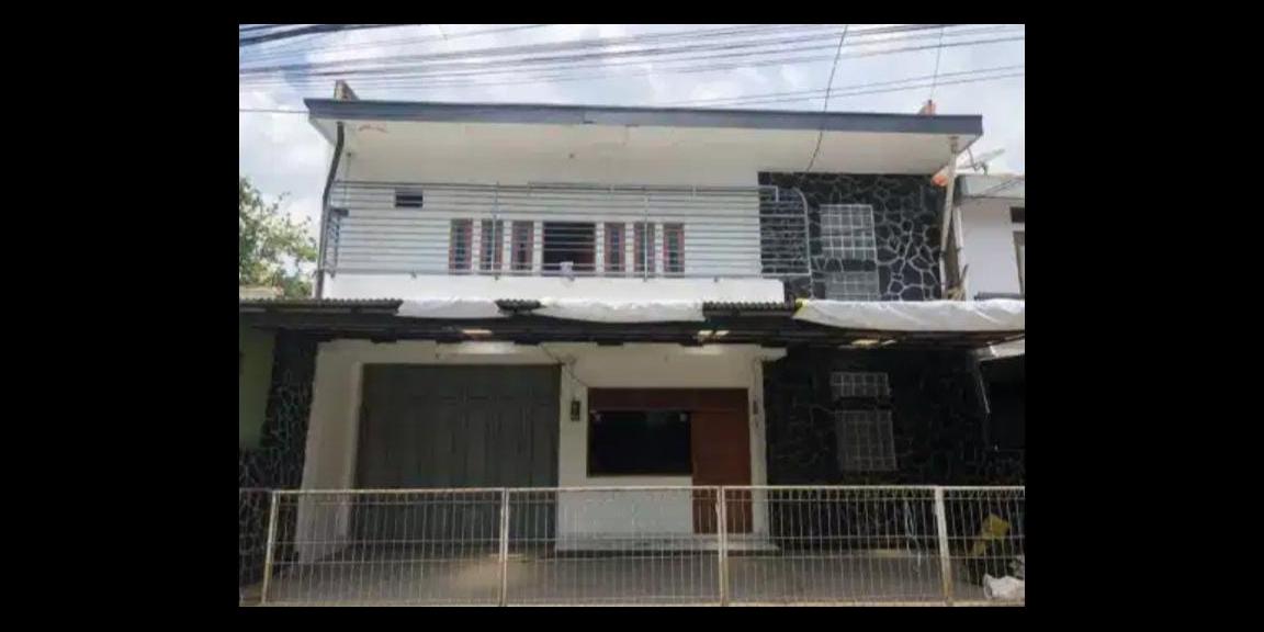 Dijual Rumah SHM di Jalan Gumuruh, Bandung Dijual Rumah SHM di Jalan Gumuruh, Bandung