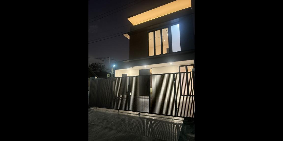 Dijual Rumah 2 Lantai Minimalis di Babatan Pantai Utara, Surabaya Dijual Rumah 2 Lantai Minimalis di Babatan Pantai Utara, Surabaya