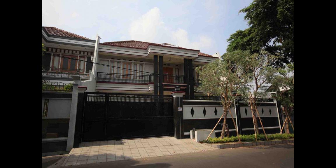 Dijual Rumah 2 Lantai di Srengseng, Kebon Jeruk, Jakarta Barat Dijual Rumah 2 Lantai di Srengseng, Kebon Jeruk, Jakarta Barat